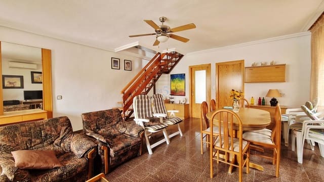 Pareado de 5 habitaciones en Torre de la Horadada, Pilar de la Horadada en venta con garaje - 360.000 € (Ref: 9819740)