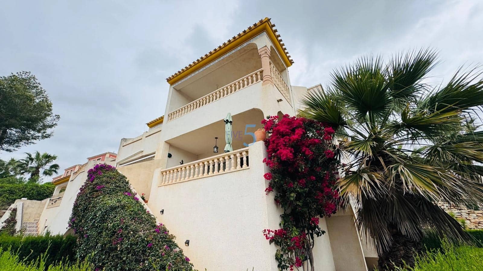 2 Zimmer Apartment zu verkaufen in Las Ramblas Golf mit Pool Garage - 239.000 € (Ref: 9821526)