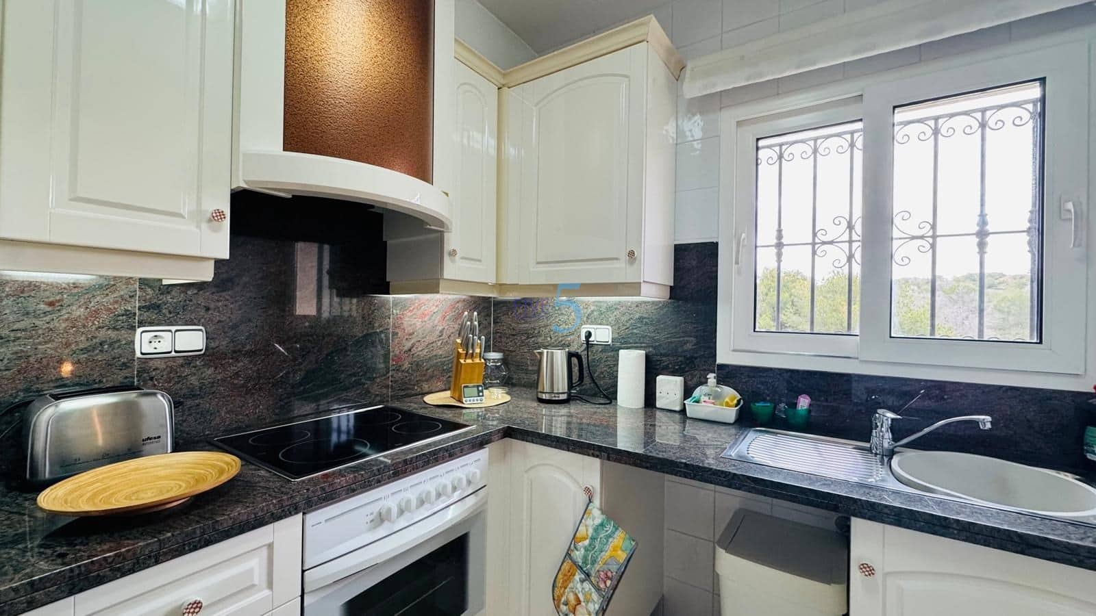 2 Zimmer Apartment zu verkaufen in Las Ramblas Golf mit Pool Garage - 239.000 € (Ref: 9821526)