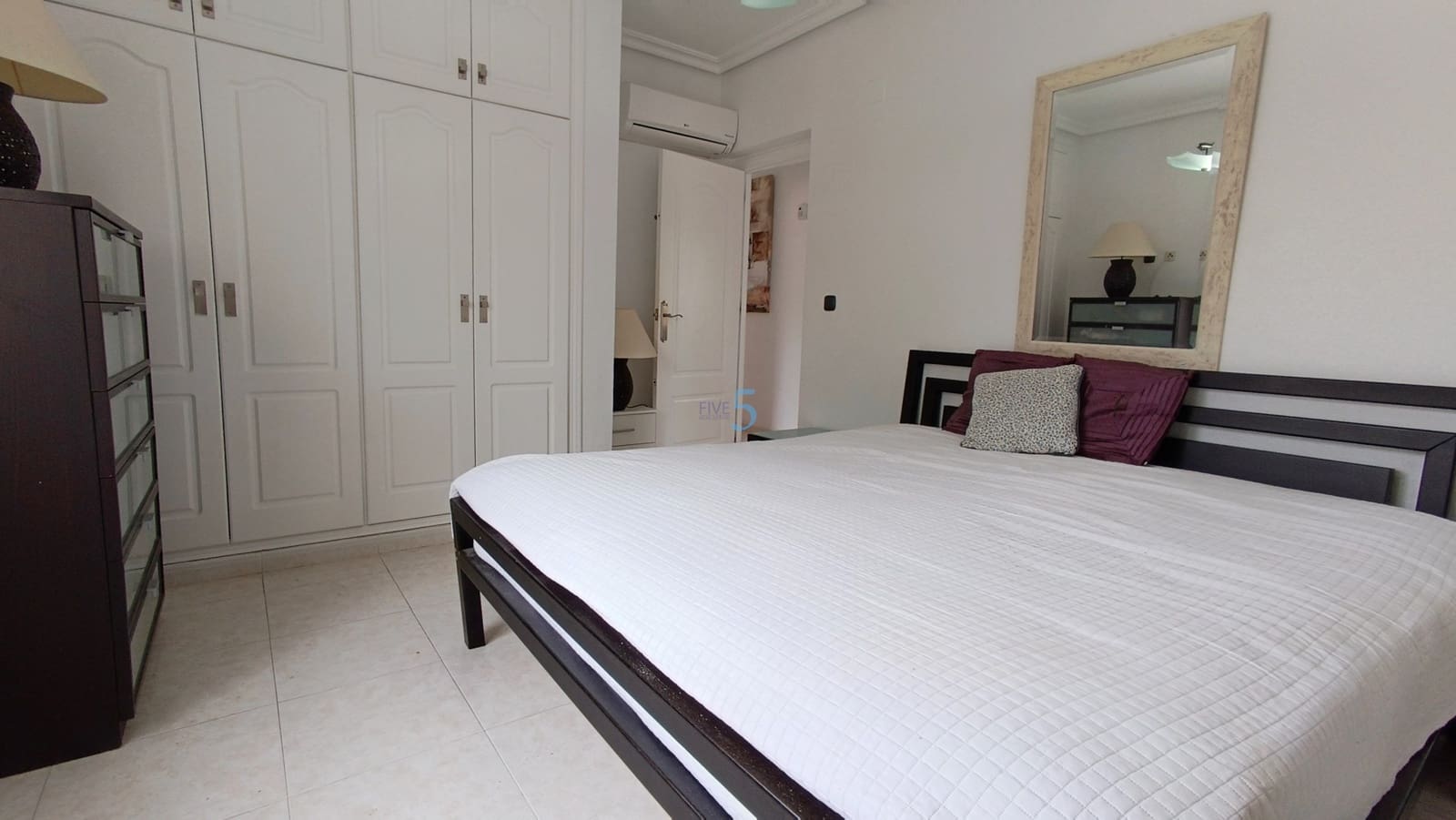 Chalet de 4 habitaciones en Ciudad Quesada en venta con piscina - 585.000 € (Ref: 9821609)