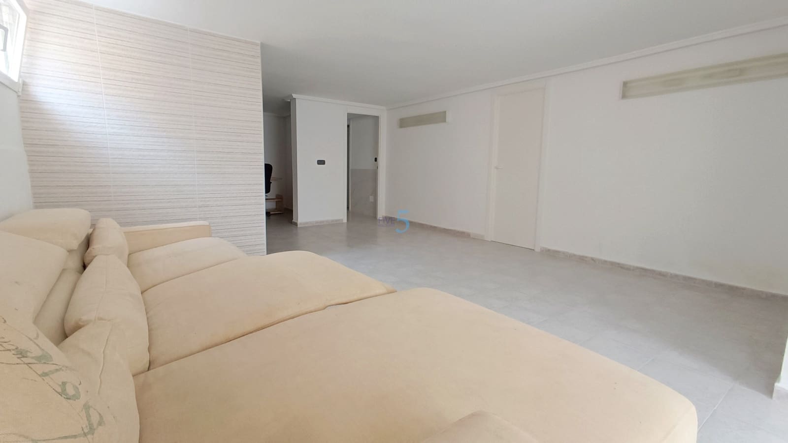 Chalet de 4 habitaciones en Ciudad Quesada en venta con piscina - 585.000 € (Ref: 9821609)