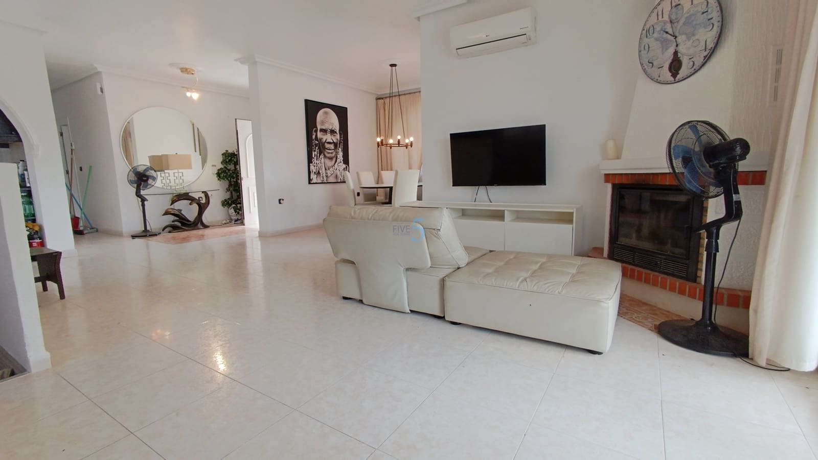 Chalet de 4 habitaciones en Ciudad Quesada en venta con piscina - 585.000 € (Ref: 9821609)