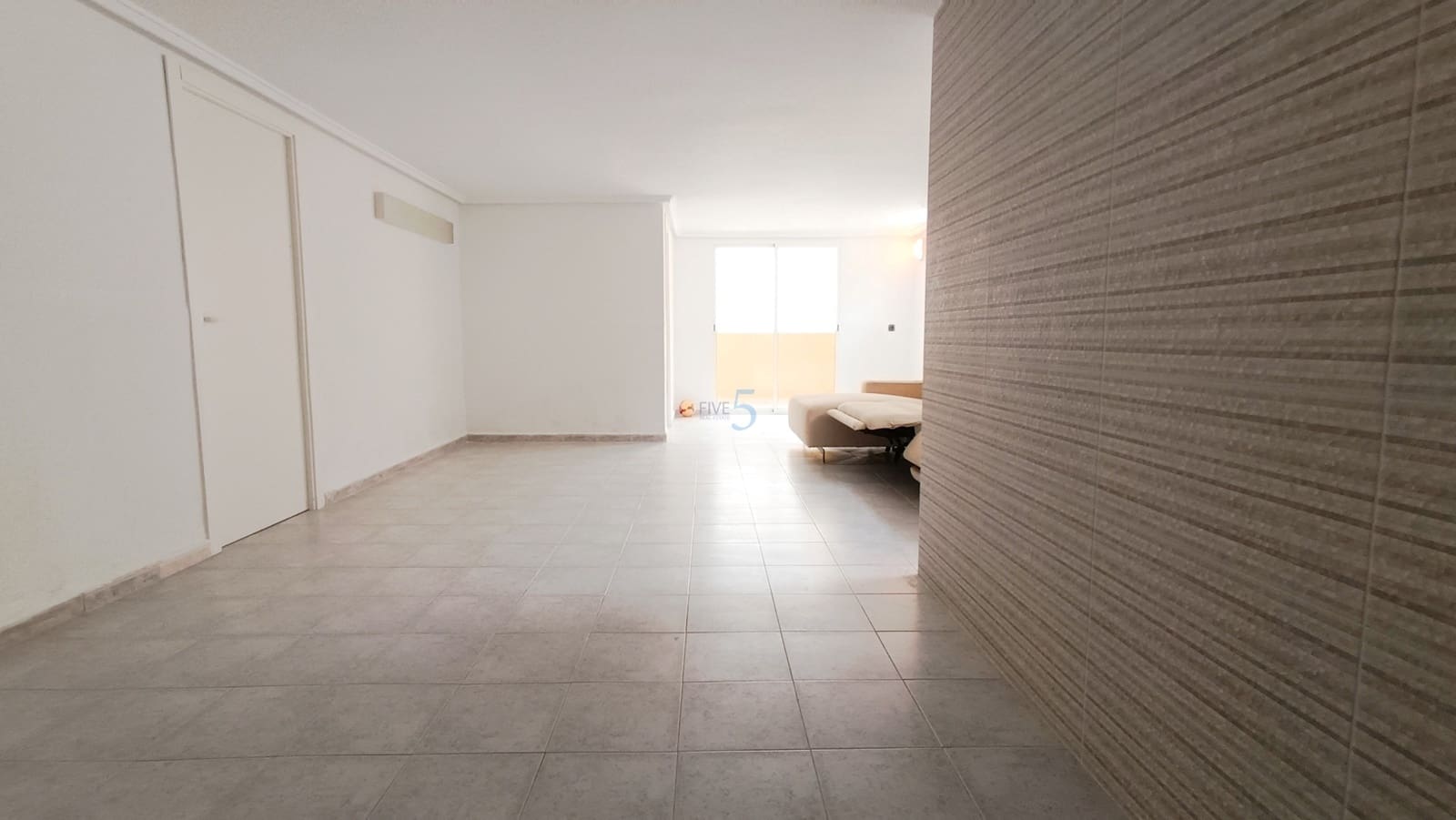 Chalet de 4 habitaciones en Ciudad Quesada en venta con piscina - 585.000 € (Ref: 9821609)