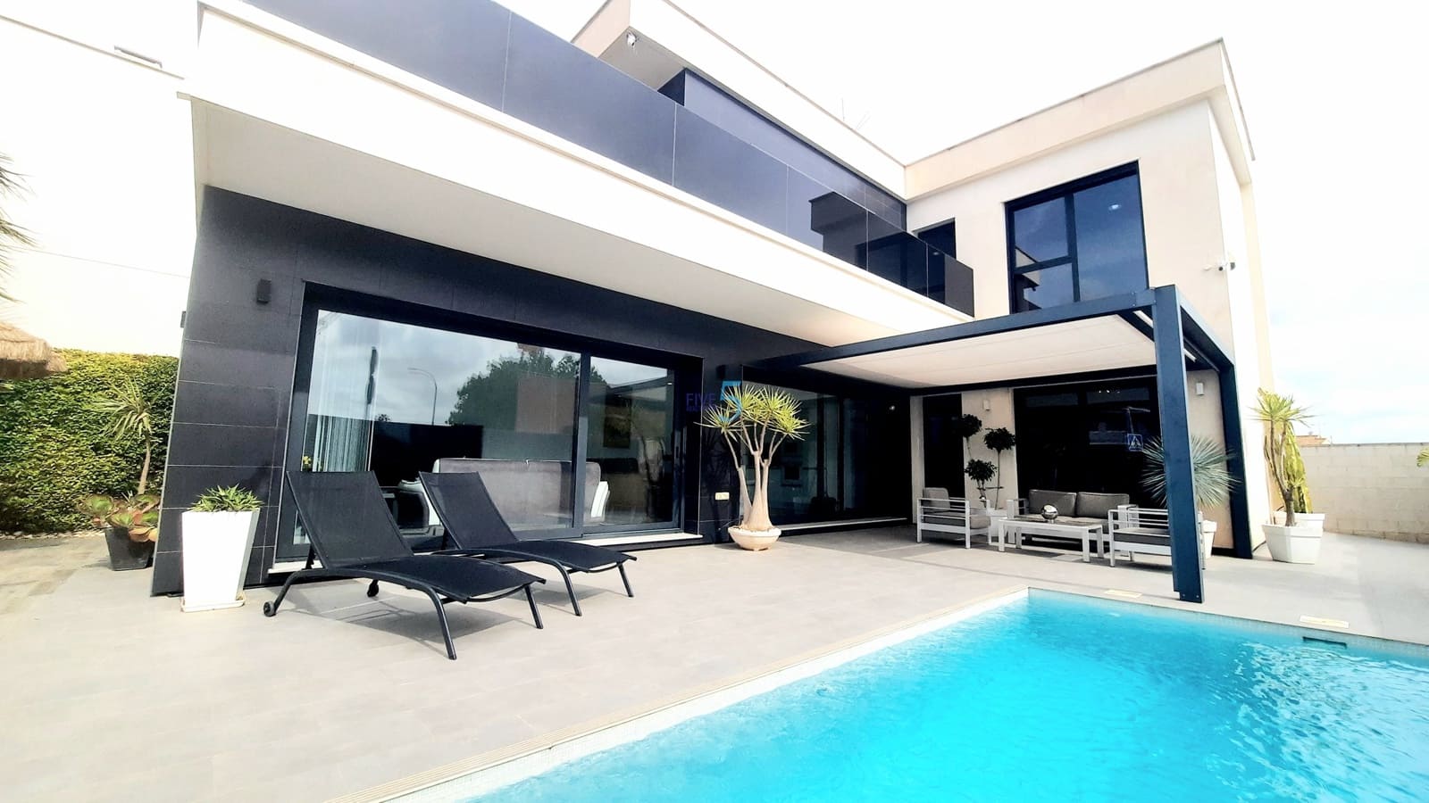 3 bedroom Villa for sale in San Javier with pool garage - € 520,000 (Ref: 9823934)