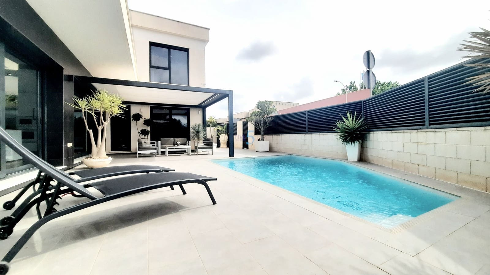 3 bedroom Villa for sale in San Javier with pool garage - € 520,000 (Ref: 9823934)