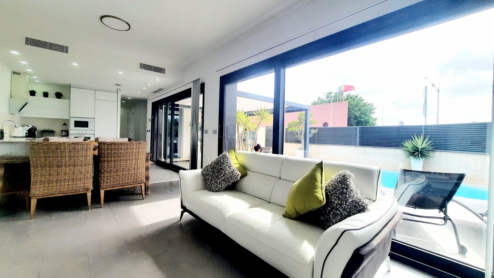 3 bedroom Villa for sale in San Javier with pool garage - € 520,000 (Ref: 9823934)