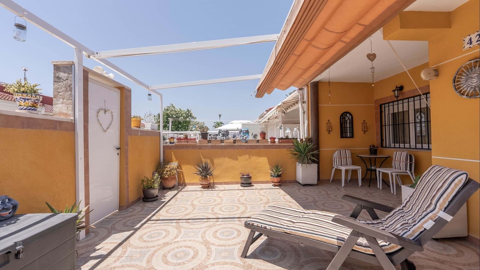 2 slaapkamer Bungalow te koop in Torrevieja - € 125.000 (Ref: 9824079)