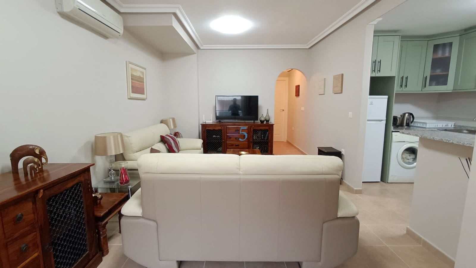 2 soveværelse Lejlighed til salg i Jacarilla med swimmingpool garage - € 129.995 (Ref: 9824081)