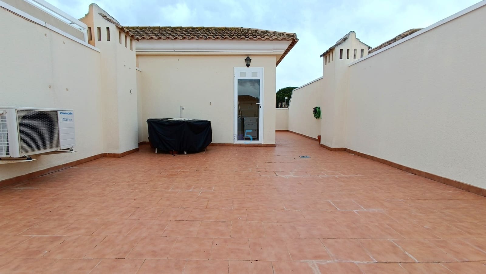 2 soveværelse Lejlighed til salg i Jacarilla med swimmingpool garage - € 129.995 (Ref: 9824081)