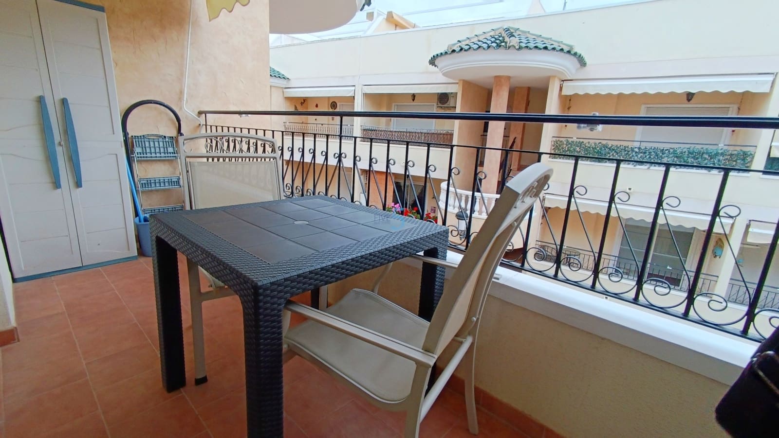 2 soveværelse Lejlighed til salg i Jacarilla med swimmingpool garage - € 129.995 (Ref: 9824081)