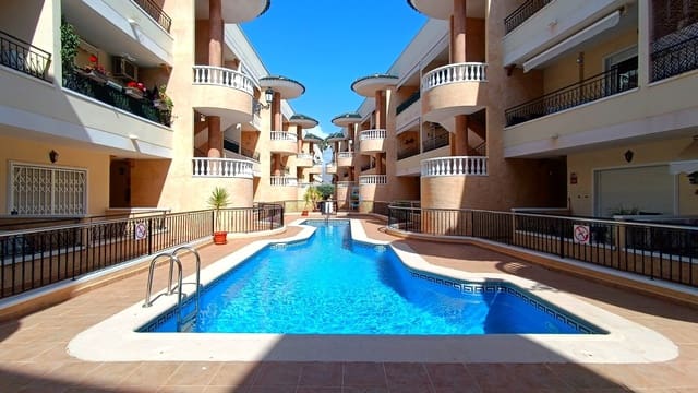 2 soveværelse Lejlighed til salg i Jacarilla med swimmingpool garage - € 129.995 (Ref: 9824081)