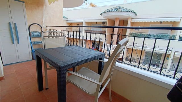 2 soveværelse Lejlighed til salg i Jacarilla med swimmingpool garage - € 129.995 (Ref: 9824081)
