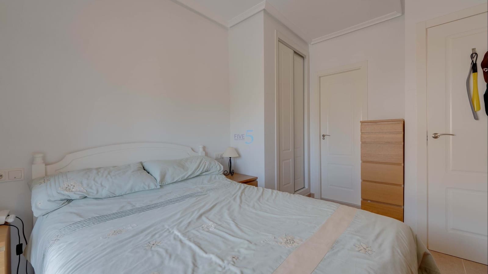 2 soveværelse Lejlighed til salg i Jacarilla med swimmingpool garage - € 129.995 (Ref: 9824081)