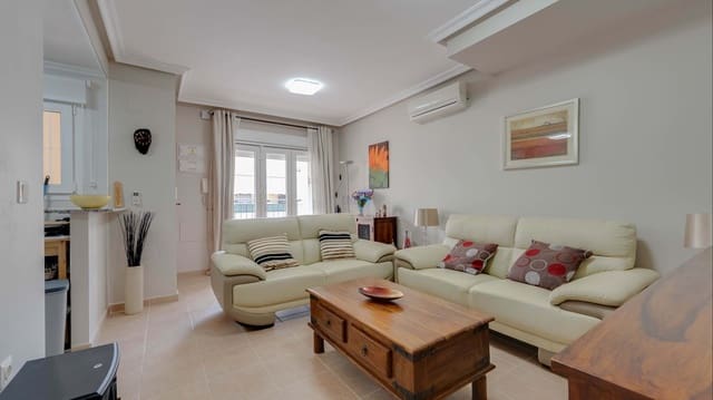 2 soveværelse Lejlighed til salg i Jacarilla med swimmingpool garage - € 129.995 (Ref: 9824081)