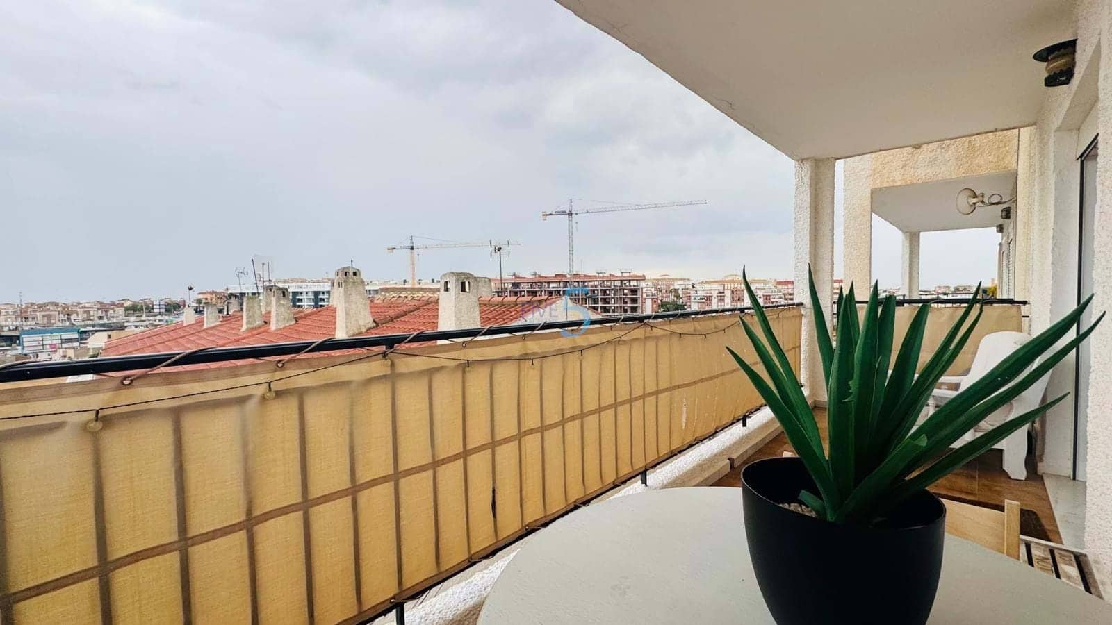 1 soverom Leilighet til salgs i Torrevieja med svømmebasseng - € 129 000 (Ref: 9825824)
