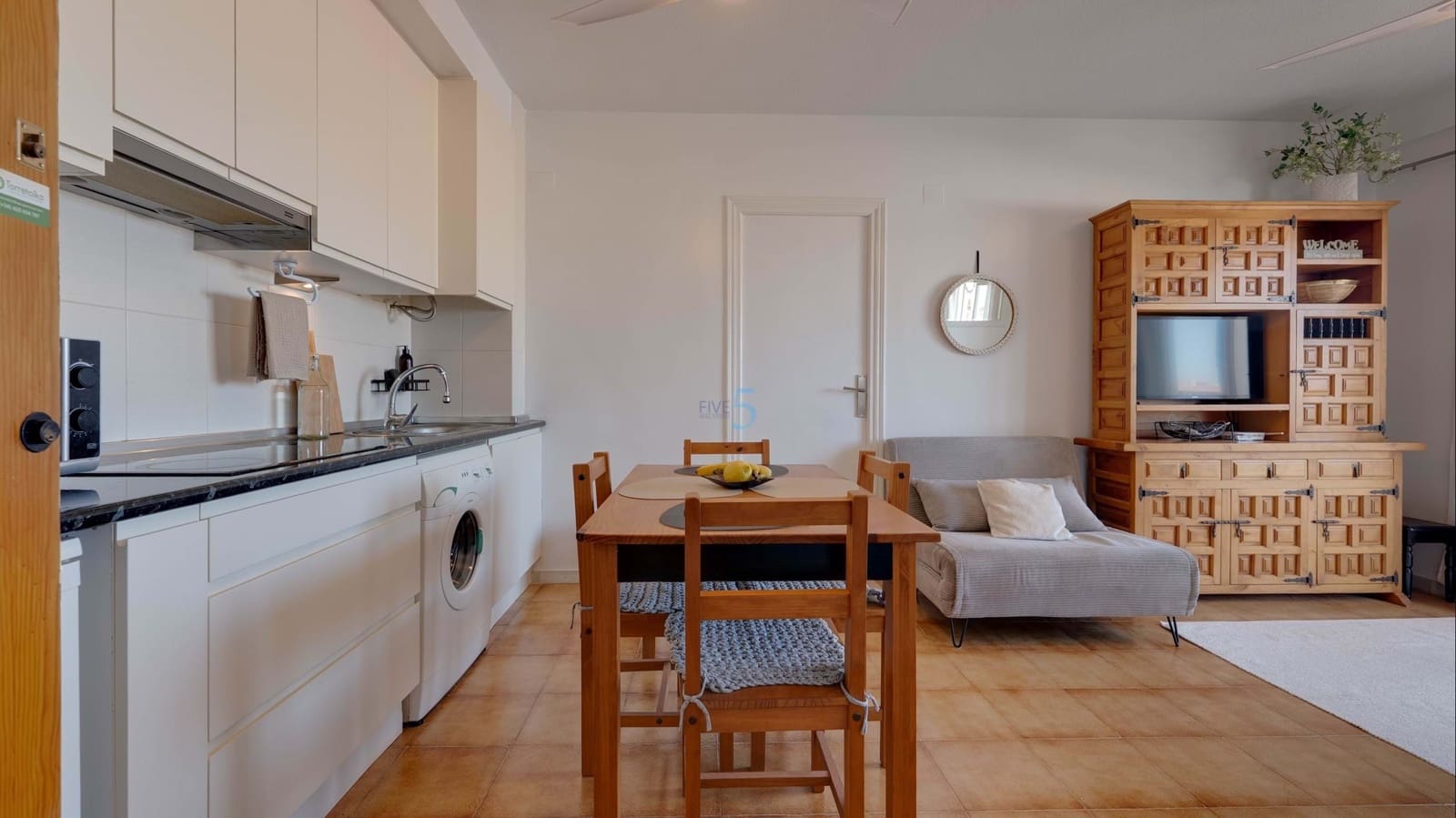 1 sovrum Lägenhet till salu i Torrevieja med pool - 129 000 € (Ref: 9825824)