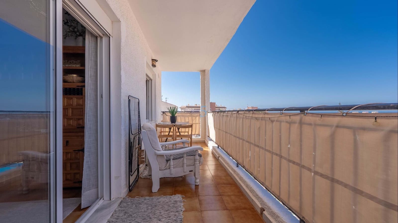 1 sovrum Lägenhet till salu i Torrevieja med pool - 129 000 € (Ref: 9825824)