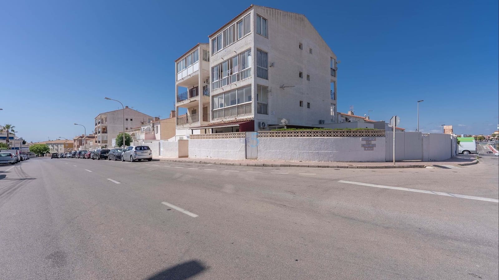1 sovrum Lägenhet till salu i Torrevieja med pool - 129 000 € (Ref: 9825824)