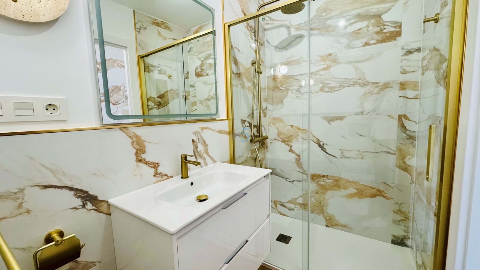 2 quarto Penthouse para venda em Alicante cidade com piscina garagem - 235 000 € (Ref: 9825825)