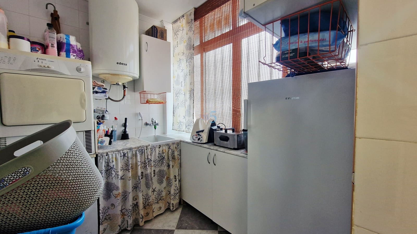 4 soverom Hus til salgs i Los Alcazares med svømmebasseng garasje - € 239 000 (Ref: 9827961)