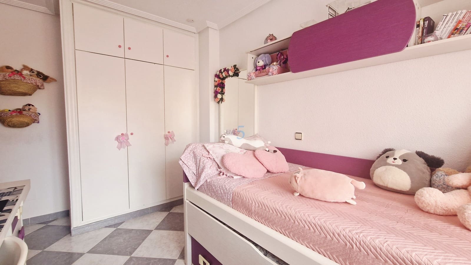 4 soverom Hus til salgs i Los Alcazares med svømmebasseng garasje - € 239 000 (Ref: 9827961)