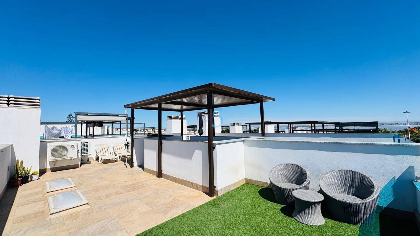 3 bedroom Townhouse for sale in Los Balcones with pool garage - € 300,000 (Ref: 9828040)