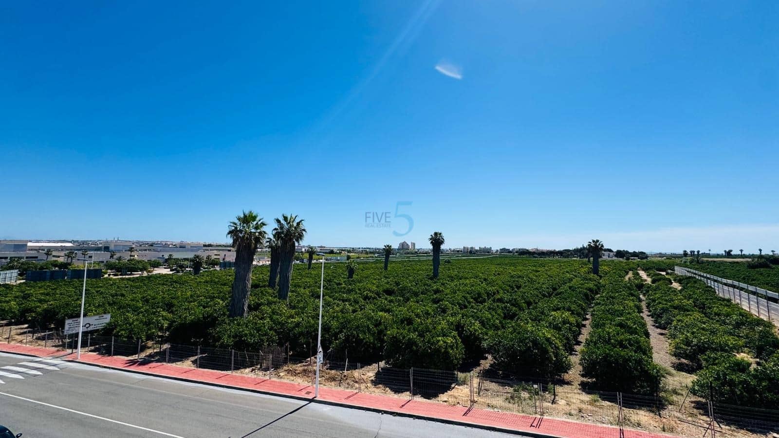 3 bedroom Townhouse for sale in Los Balcones with pool garage - € 300,000 (Ref: 9828040)
