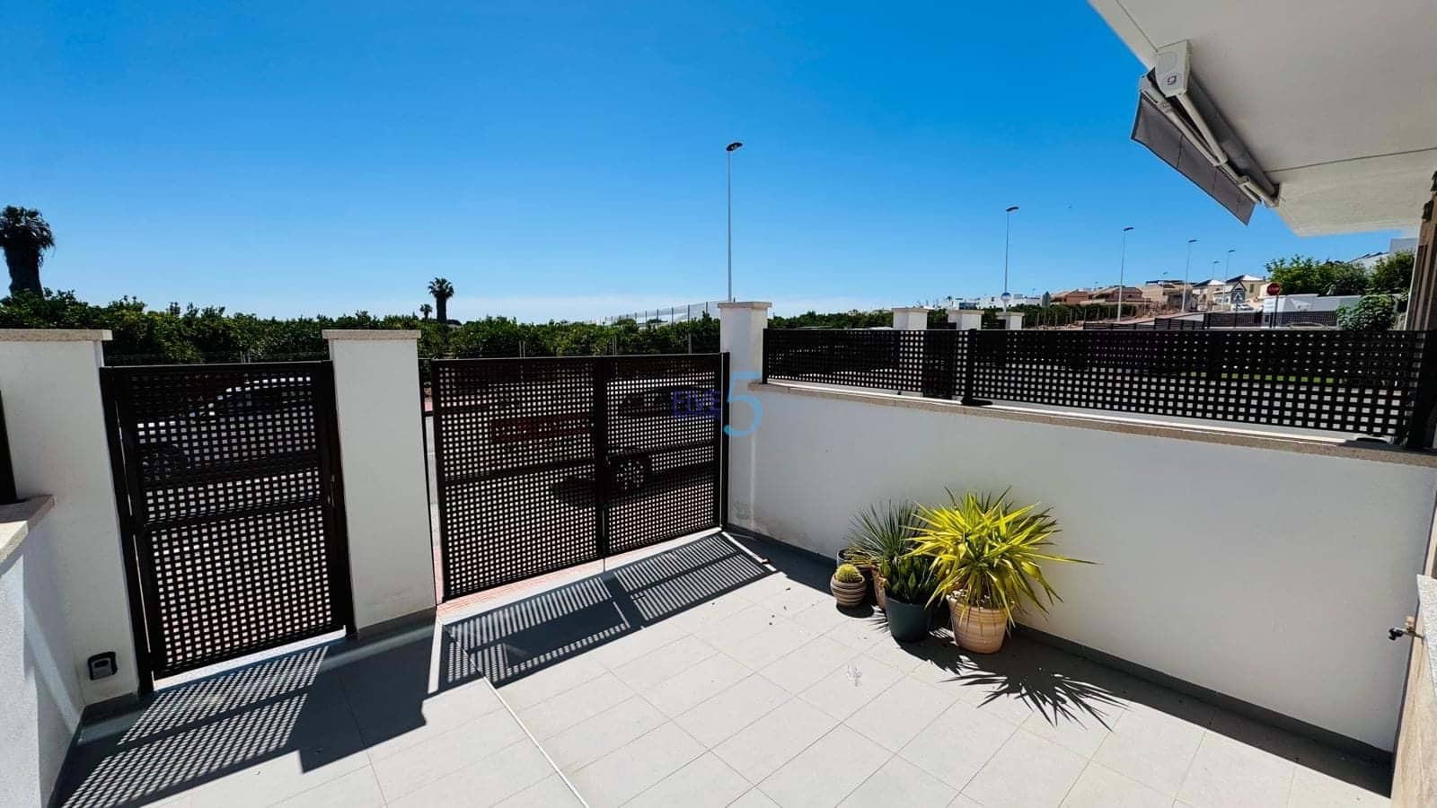 3 bedroom Townhouse for sale in Los Balcones with pool garage - € 300,000 (Ref: 9828040)