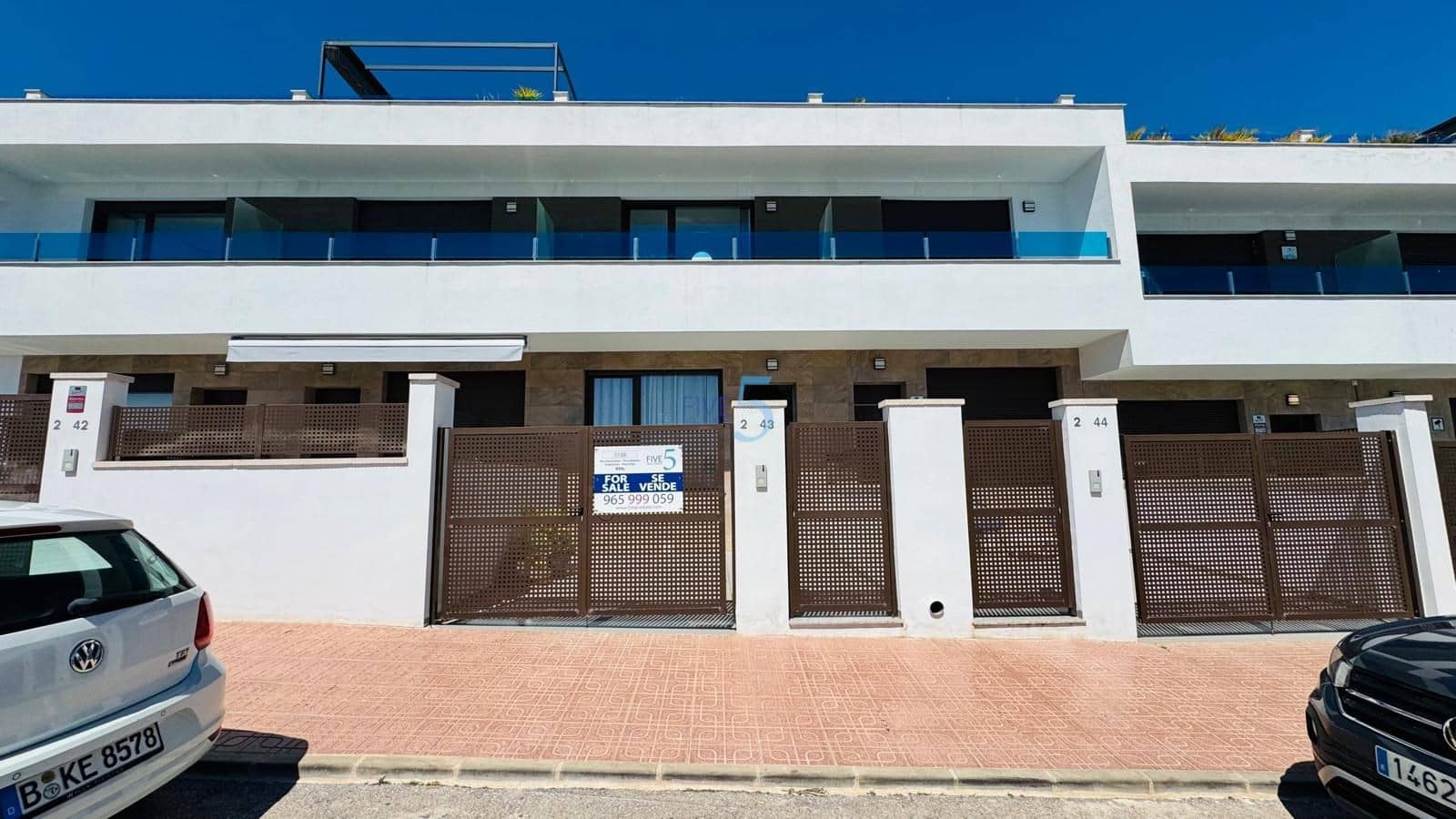 3 bedroom Townhouse for sale in Los Balcones with pool garage - € 300,000 (Ref: 9828040)