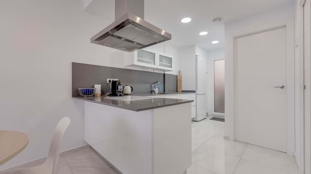 3 sypialnia Dom na sprzedaż w Los Balcones z basenem garażem - 300 000 € (Ref: 9828040)