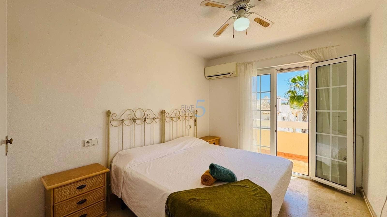 2 soveværelse Byhus til salg i Las Ramblas Golf med swimmingpool - € 234.000 (Ref: 9829612)