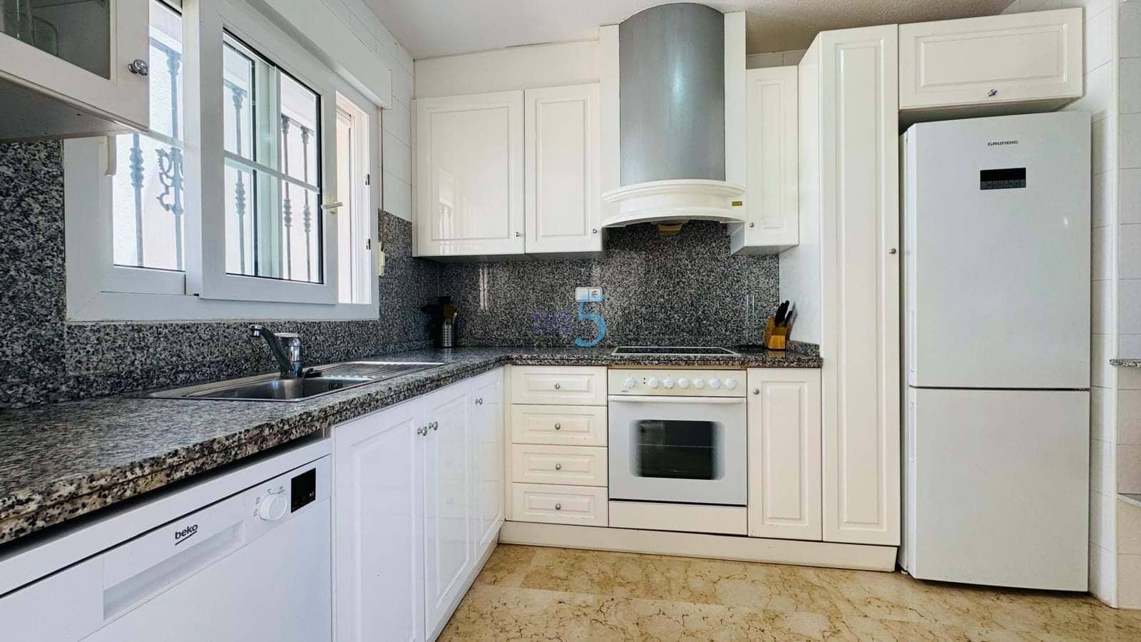 2 soveværelse Byhus til salg i Las Ramblas Golf med swimmingpool - € 234.000 (Ref: 9829612)