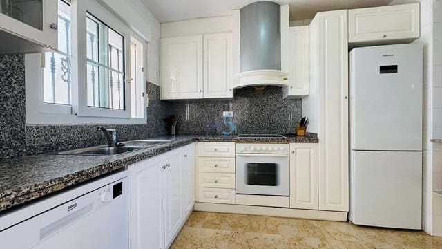 2 soveværelse Byhus til salg i Las Ramblas Golf, Orihuela med swimmingpool - € 234.000 (Ref: 9829612)