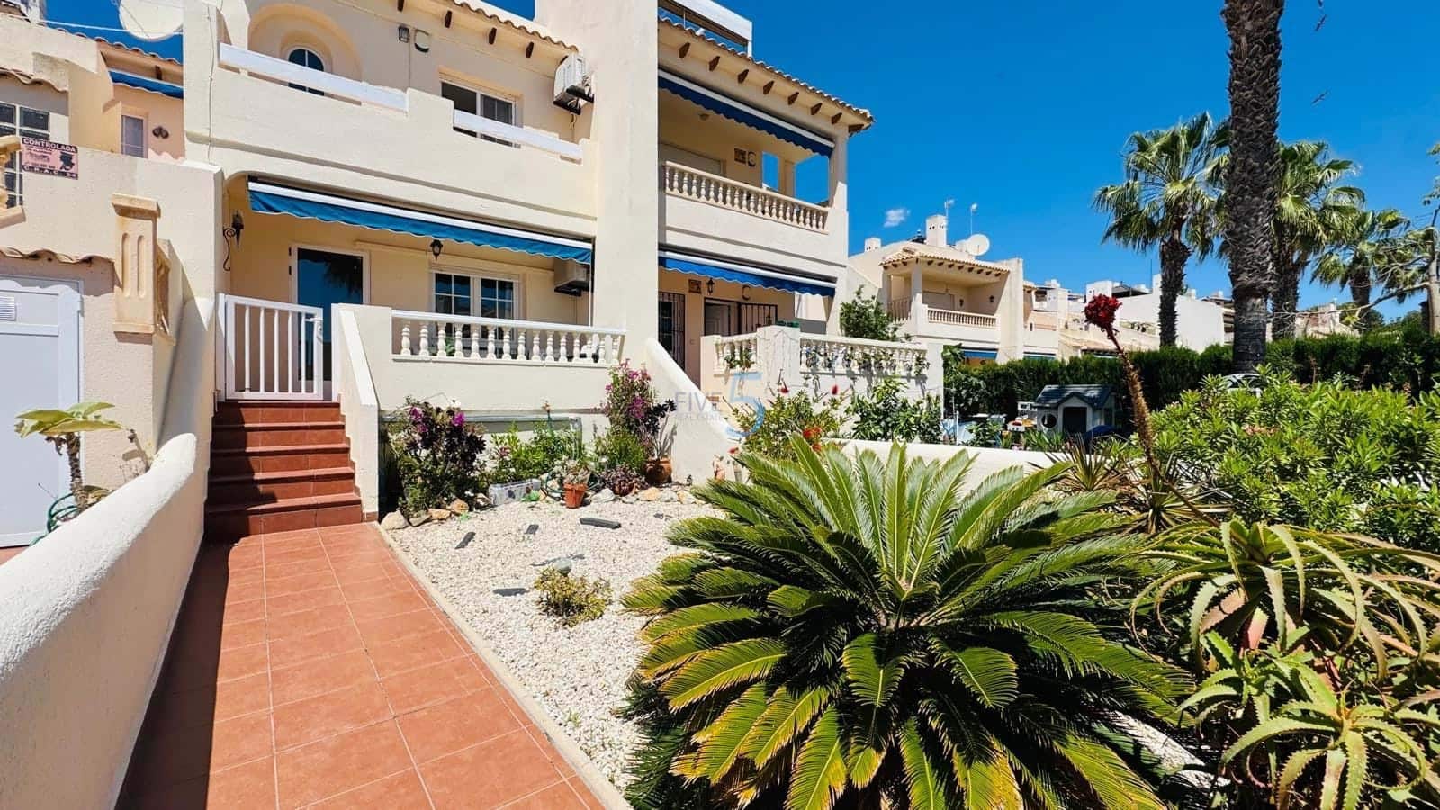 2 soveværelse Byhus til salg i Las Ramblas Golf med swimmingpool - € 234.000 (Ref: 9829612)