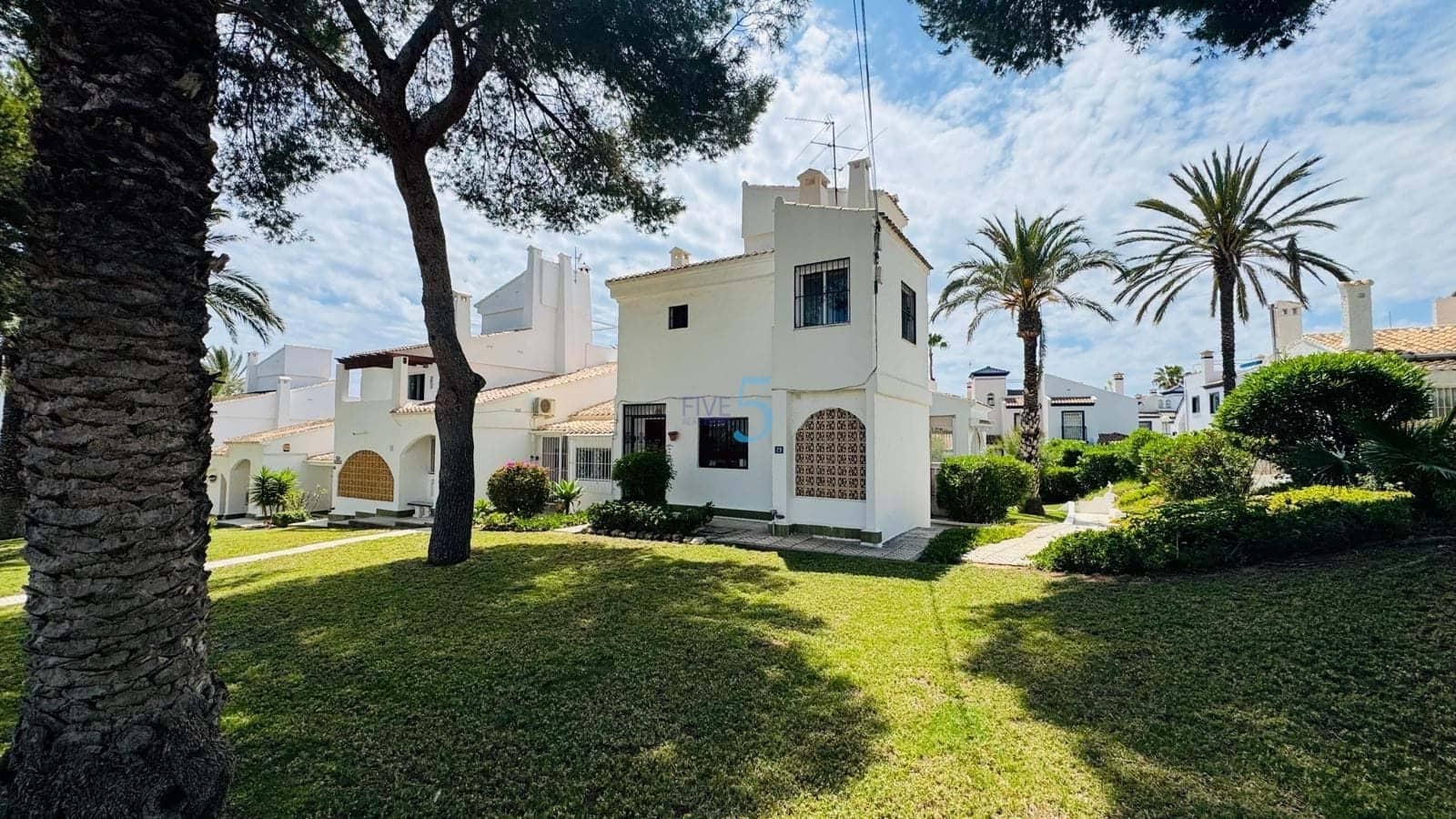 3 camera da letto Casa in vendita in Villamartin con garage - 260.000 € (Rif: 9830318)
