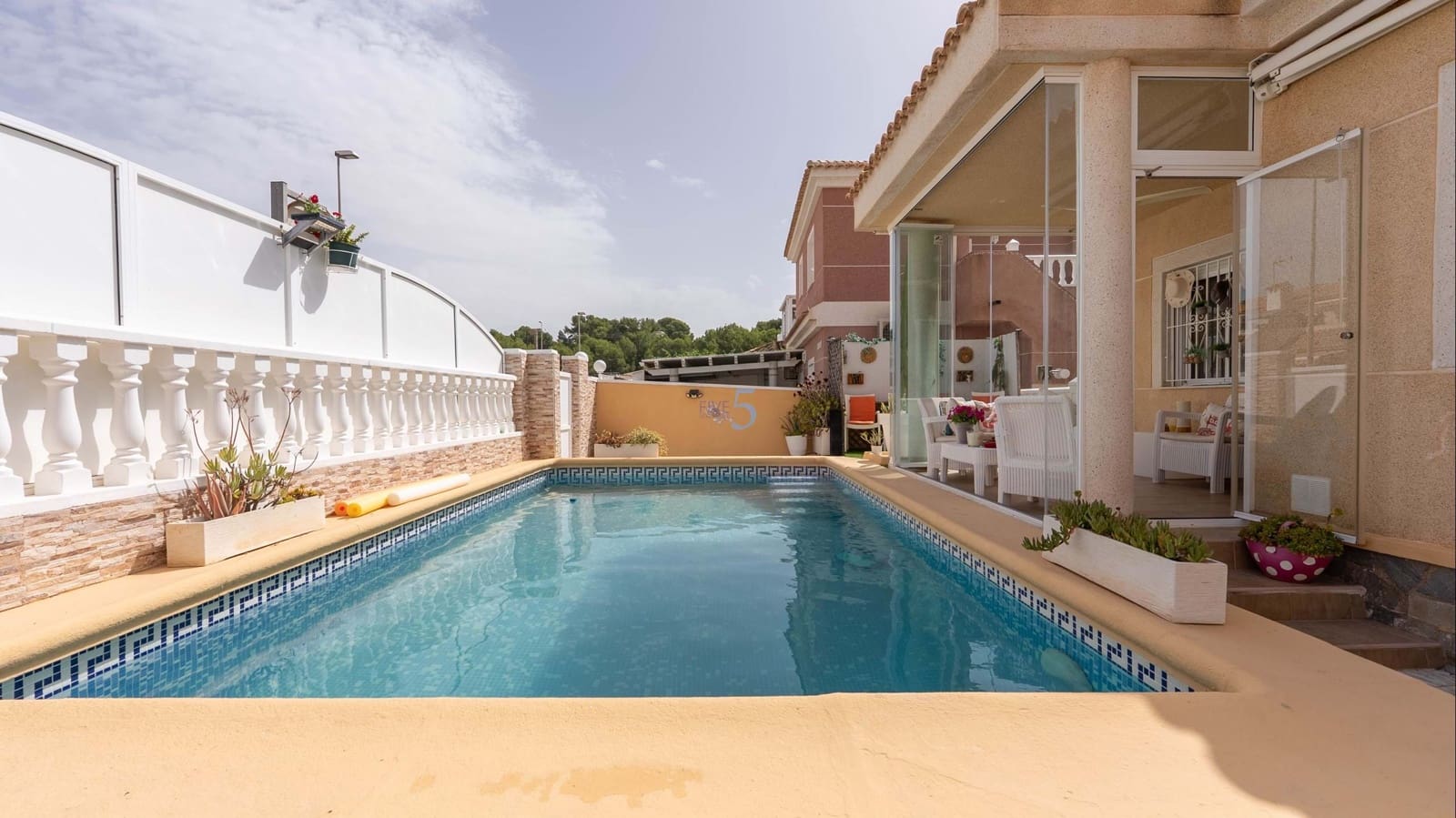 2 soverom Villa til salgs i Pinar de Campoverde med svømmebasseng - € 244 500 (Ref: 9830319)