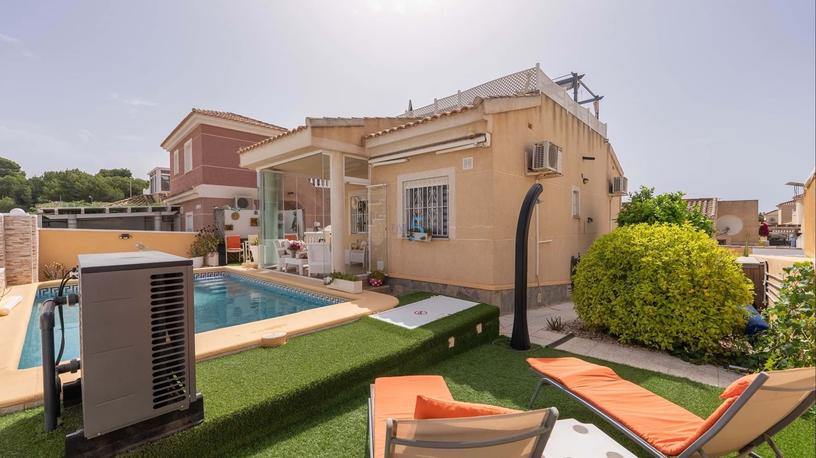 2 soverom Villa til salgs i Pinar de Campoverde med svømmebasseng - € 244 500 (Ref: 9830319)