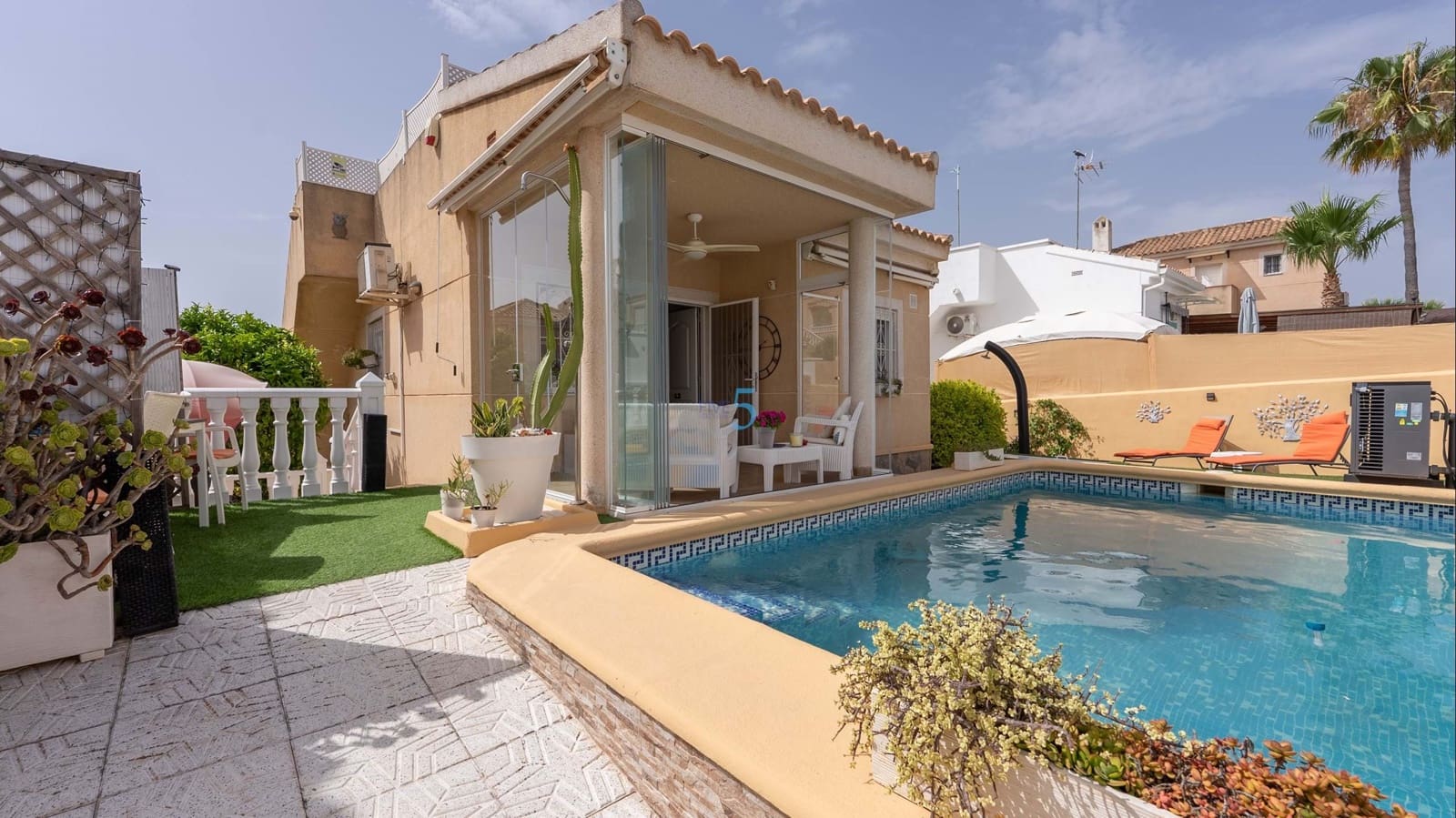2 soverom Villa til salgs i Pinar de Campoverde med svømmebasseng - € 244 500 (Ref: 9830319)