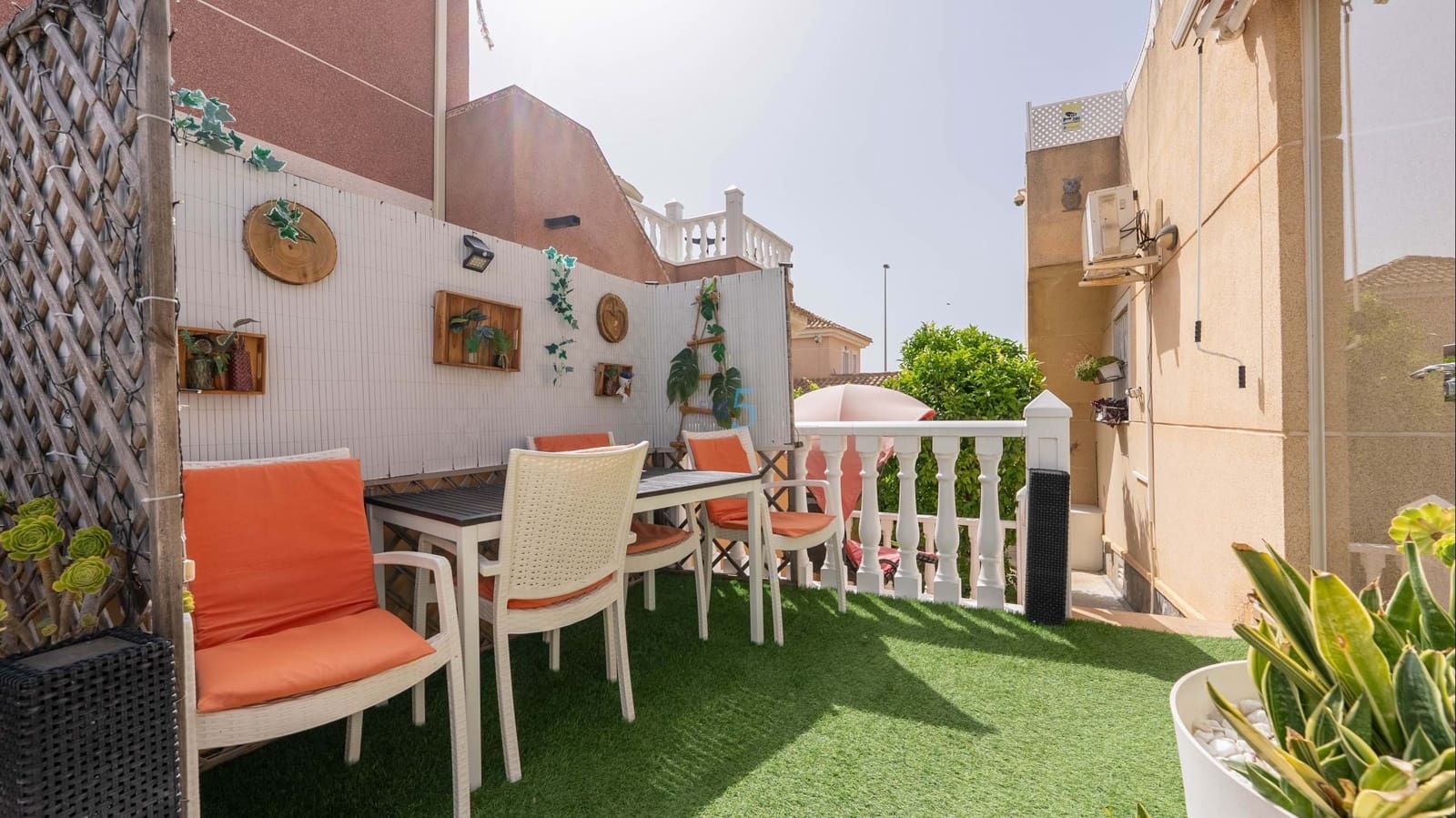 2 soverom Villa til salgs i Pinar de Campoverde med svømmebasseng - € 244 500 (Ref: 9830319)