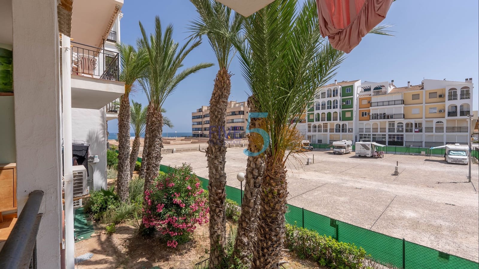 1 Zimmer Apartment zu verkaufen in Torrevieja - 125.000 € (Ref: 9830321)