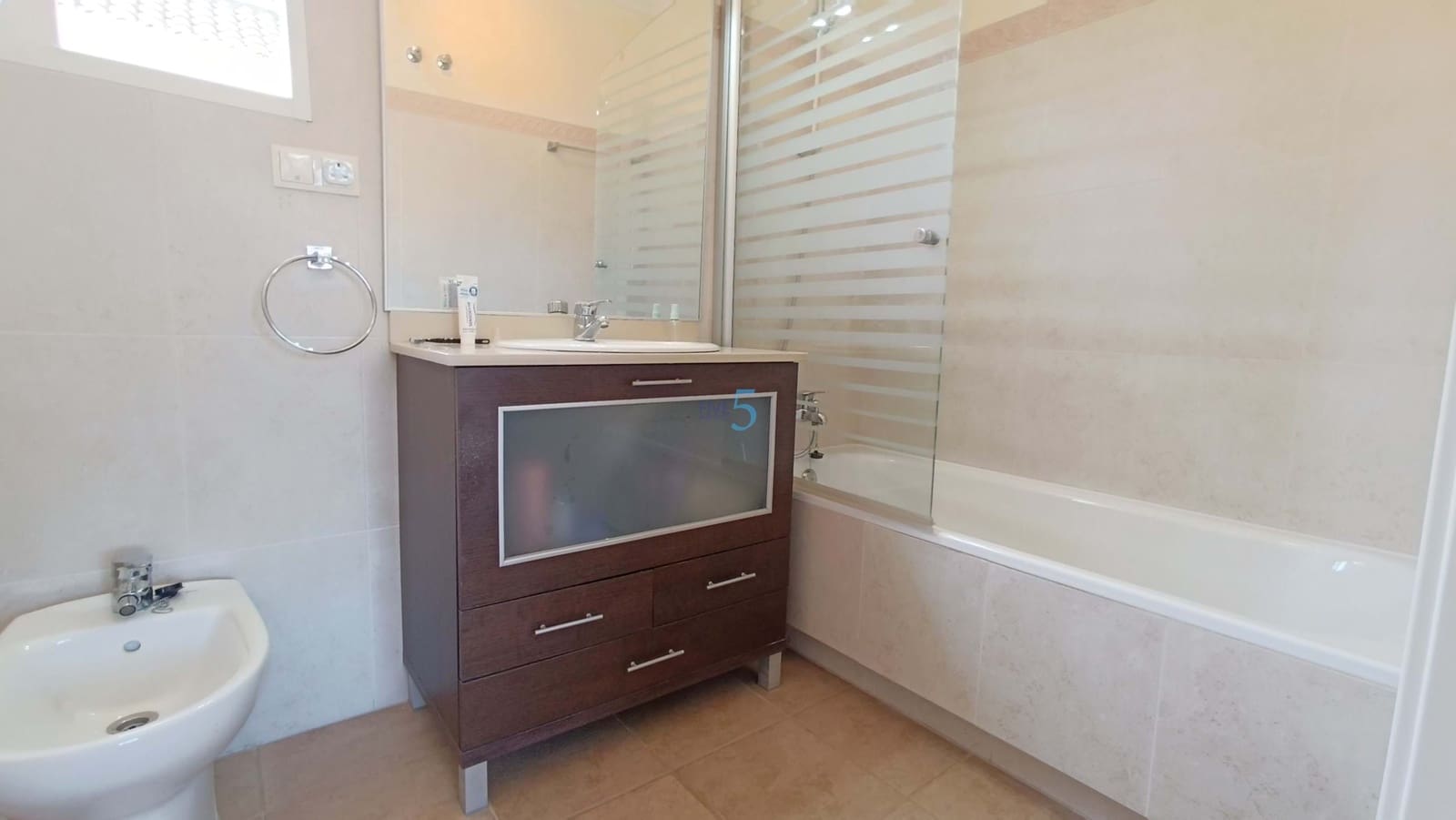 3 soveværelse Lejlighed til salg i Jacarilla med swimmingpool garage - € 145.000 (Ref: 9830322)