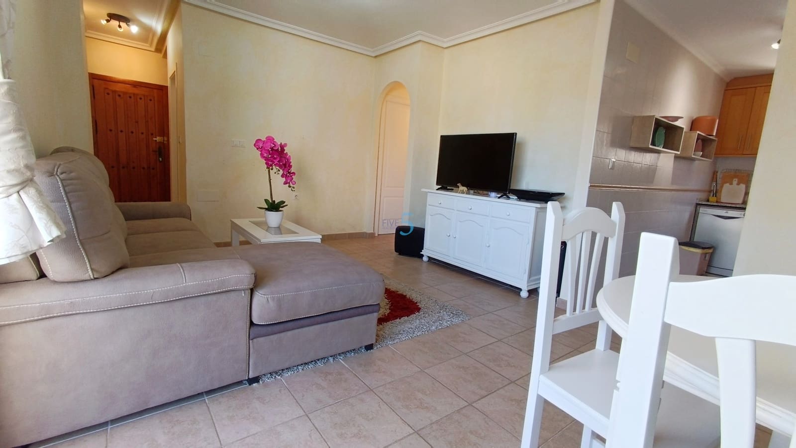 3 soveværelse Lejlighed til salg i Jacarilla med swimmingpool garage - € 145.000 (Ref: 9830322)