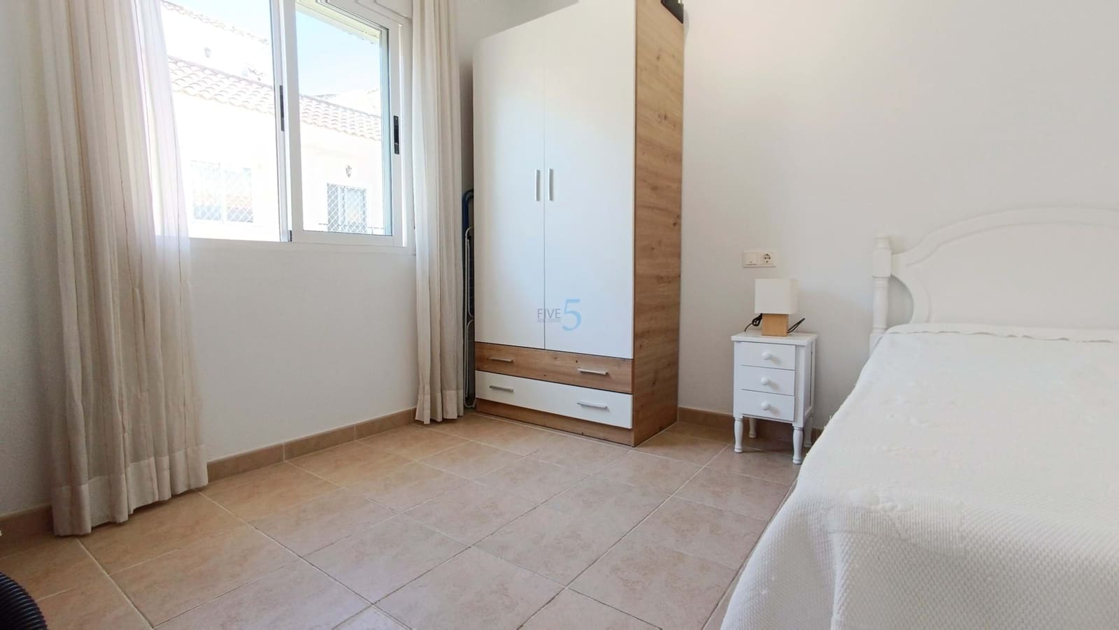 3 soveværelse Lejlighed til salg i Jacarilla med swimmingpool garage - € 145.000 (Ref: 9830322)