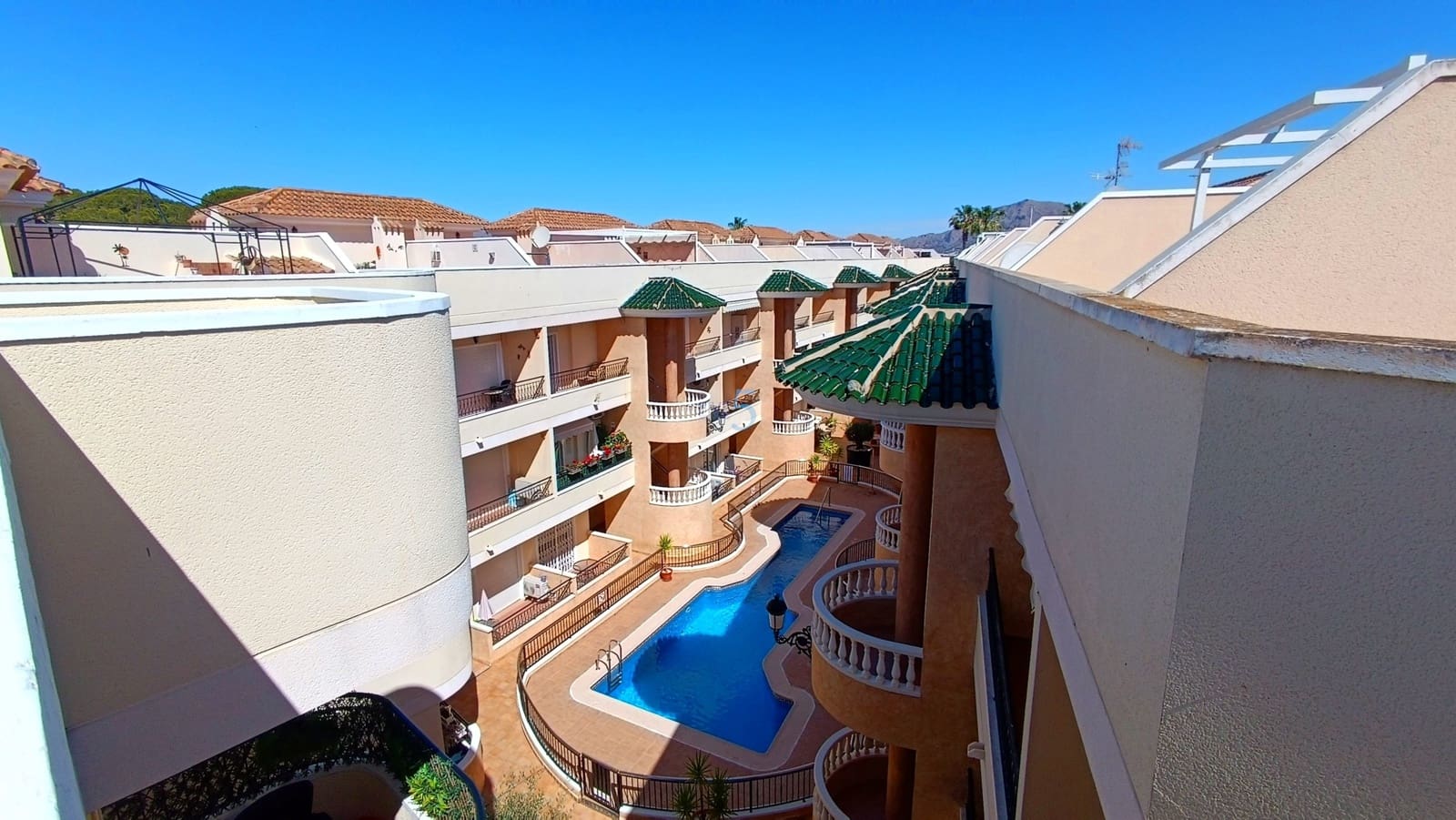 3 soveværelse Lejlighed til salg i Jacarilla med swimmingpool garage - € 145.000 (Ref: 9830322)