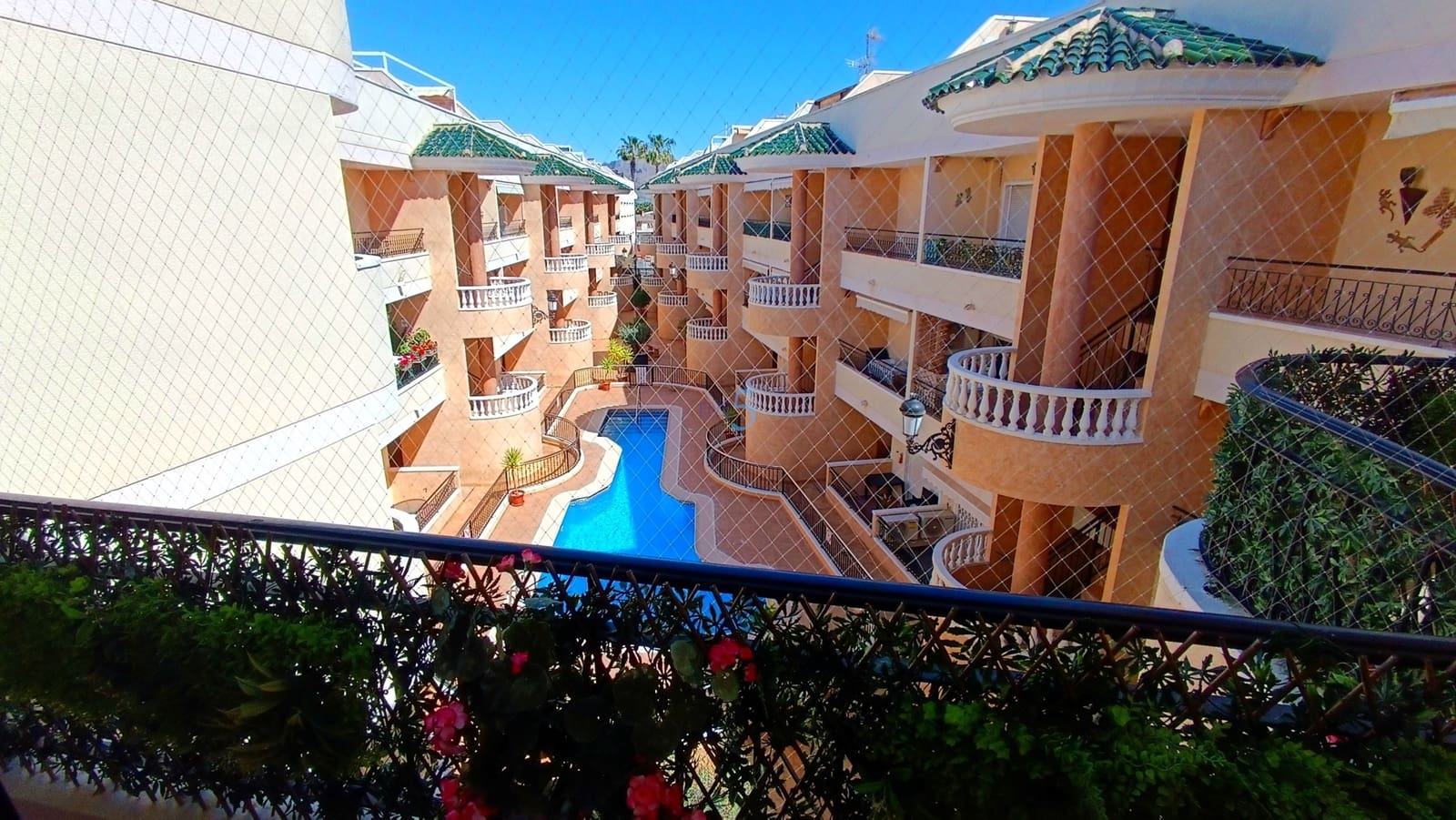 3 soveværelse Lejlighed til salg i Jacarilla med swimmingpool garage - € 145.000 (Ref: 9830322)