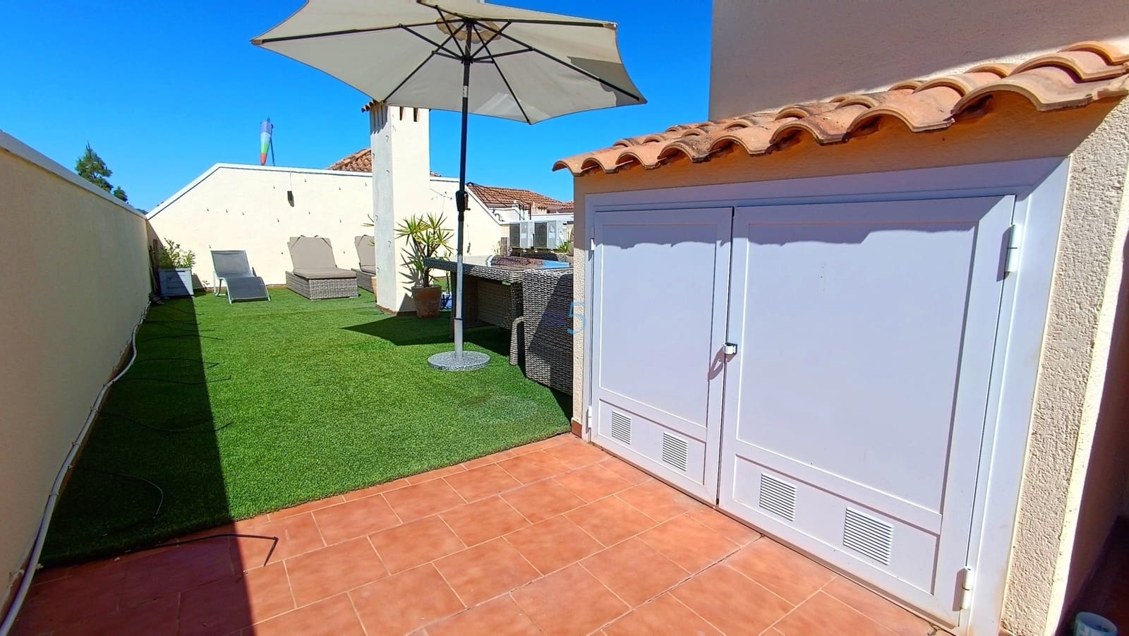 3 soveværelse Lejlighed til salg i Jacarilla med swimmingpool garage - € 145.000 (Ref: 9830322)