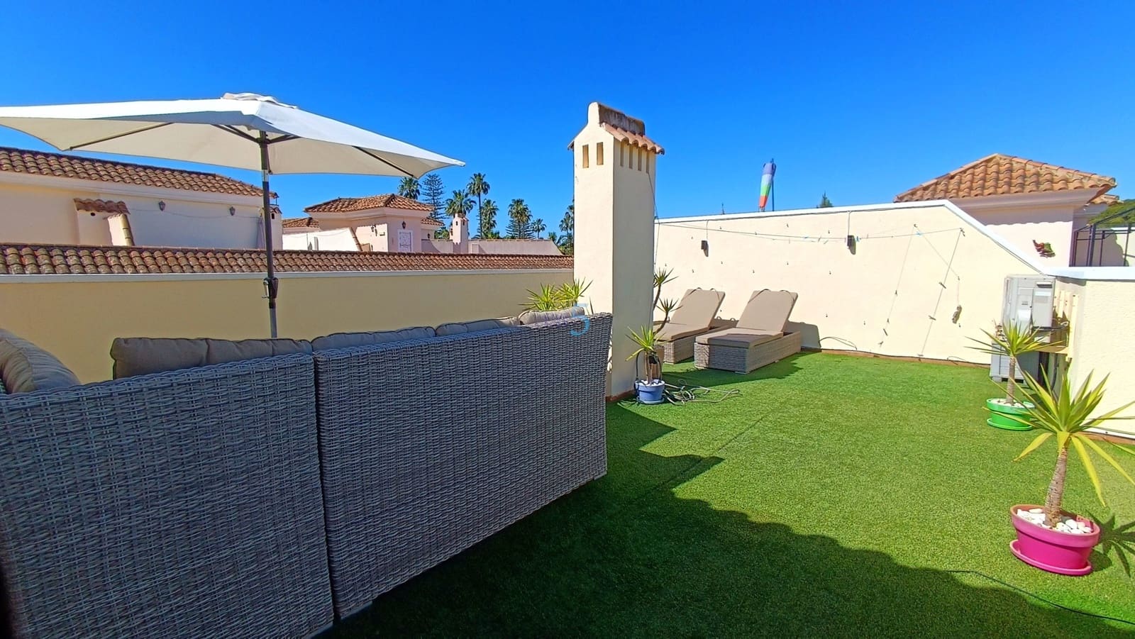 3 soveværelse Lejlighed til salg i Jacarilla med swimmingpool garage - € 145.000 (Ref: 9830322)