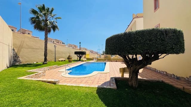 2 soveværelse Lejlighed til salg i Villamartin, Orihuela med swimmingpool garage - € 189.000 (Ref: 9830472)