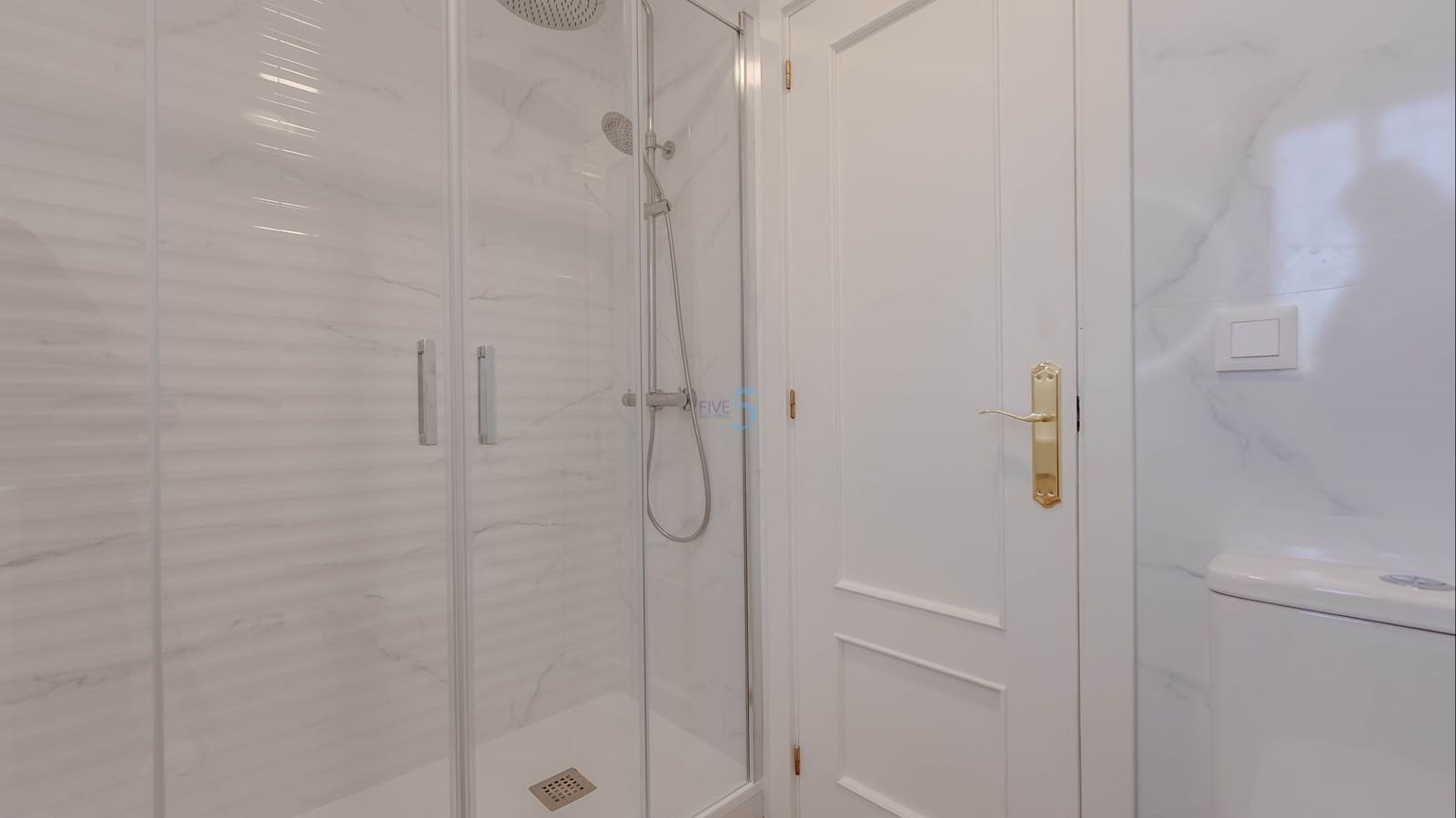 2 soveværelse Lejlighed til salg i Villamartin med swimmingpool garage - € 189.000 (Ref: 9830472)