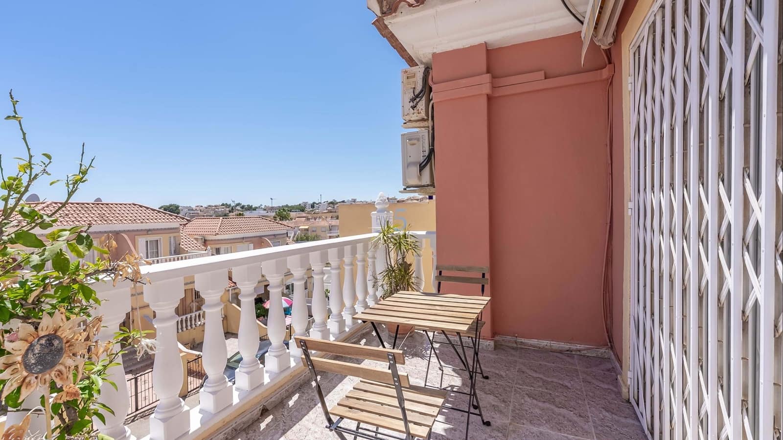 2 soveværelse Lejlighed til salg i Villamartin med swimmingpool garage - € 189.000 (Ref: 9830472)